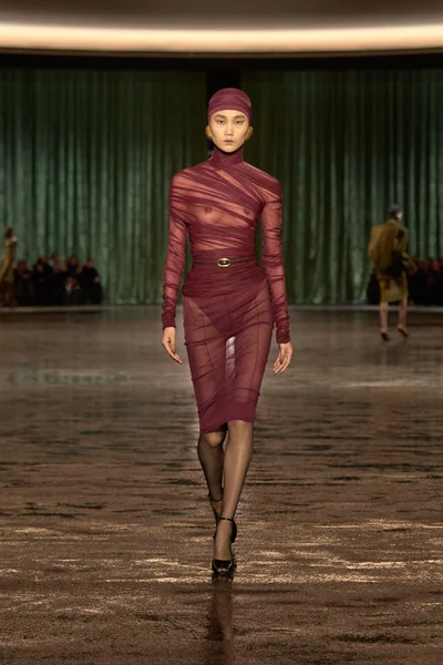 Look 8